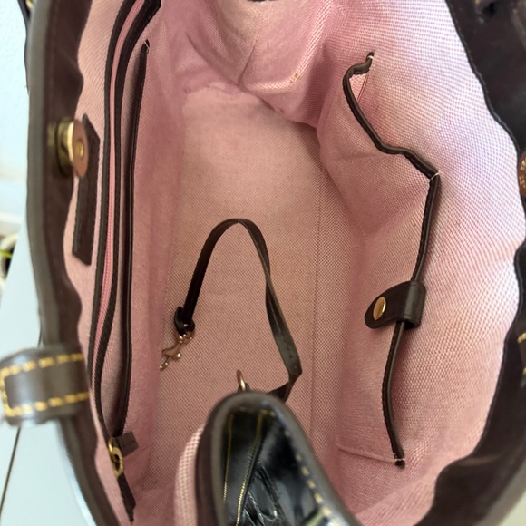 Dooney and Bourke Brown Croc Embossed Leather Tote with Matching Wristlet - Picture 10 of 13